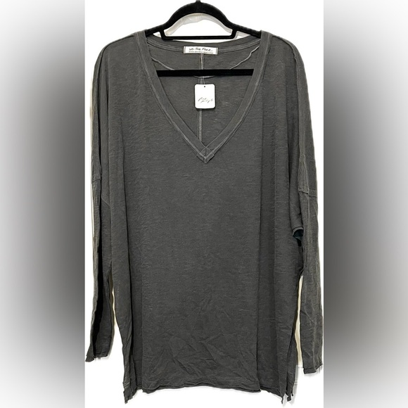 We the Free On My Mind V-Neck Shirt, Black but looks a dark Gray, Size Medium - Picture 2 of 10